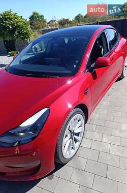 Седан Tesla Model 3 2022 в Стрые