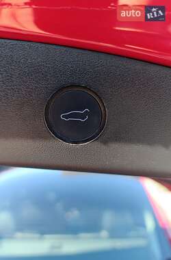 Седан Tesla Model 3 2022 в Стрые