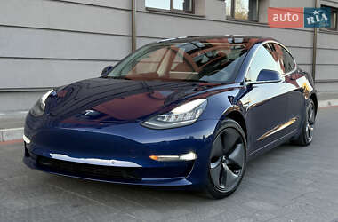 Седан Tesla Model 3 2018 в 