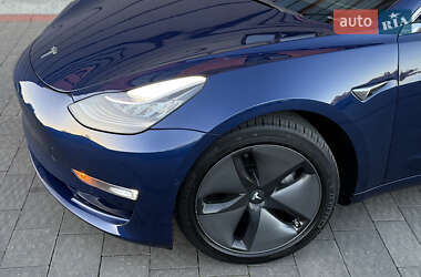 Седан Tesla Model 3 2018 в 