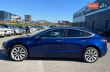 Седан Tesla Model 3 2018 в 