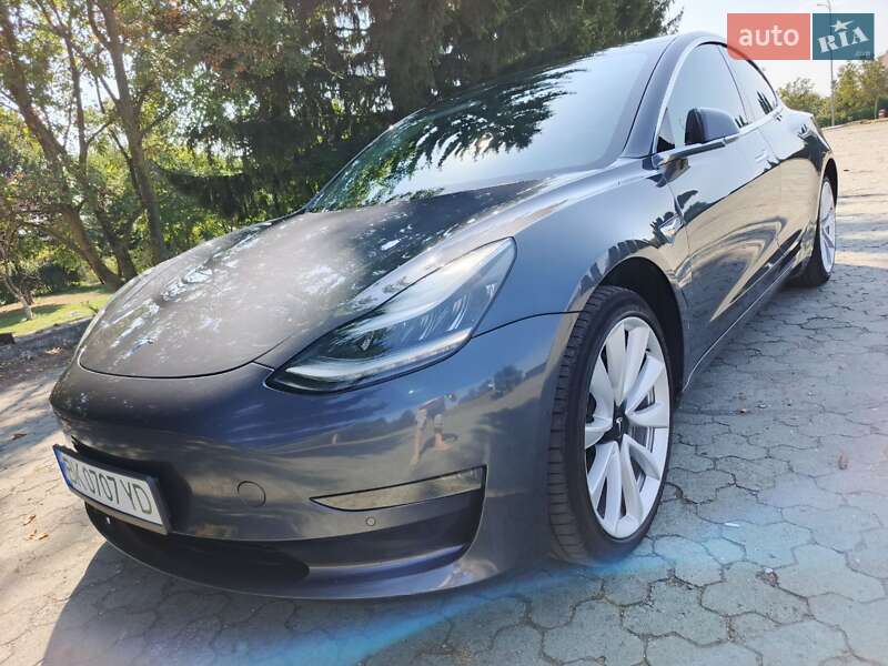 Седан Tesla Model 3 2019 в Дубно