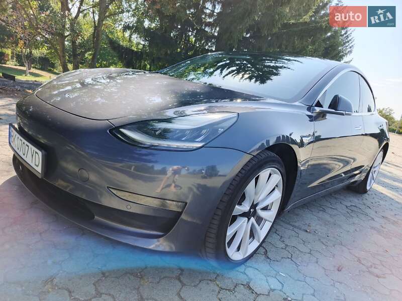 Седан Tesla Model 3 2019 в Дубно