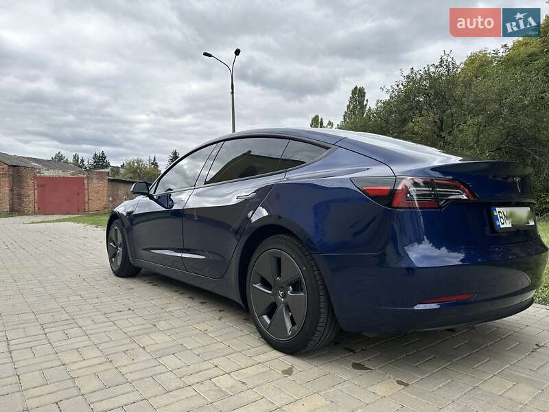 Седан Tesla Model 3 2023 в Сумах