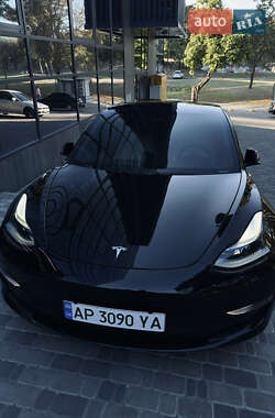 Седан Tesla Model 3 2021 в 