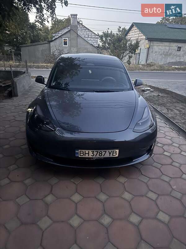Седан Tesla Model 3 2022 в Одессе