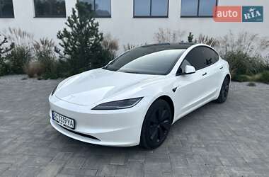 Tesla Model 3 2024