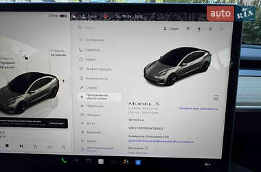 Седан Tesla Model 3 2022 в 