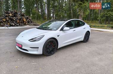 Седан Tesla Model 3 2023 в 