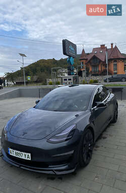 Седан Tesla Model 3 2018 в 