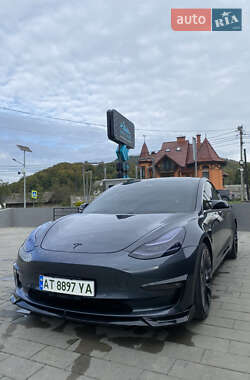 Седан Tesla Model 3 2018 в 