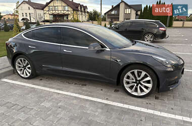 Седан Tesla Model 3 2018 в 
