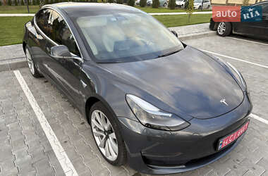 Седан Tesla Model 3 2018 в 