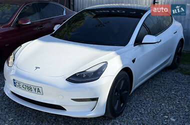 Седан Tesla Model 3 2023 в 