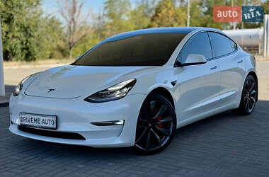 Седан Tesla Model 3 2019 в Дніпрі