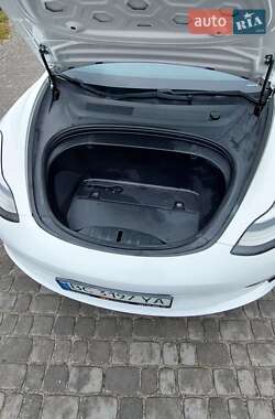 Седан Tesla Model 3 2018 в 