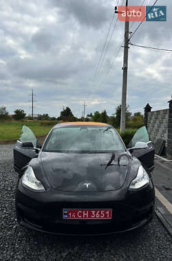 Седан Tesla Model 3 2019 в 
