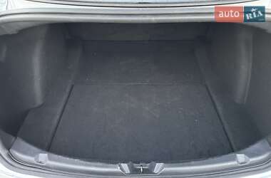 Седан Tesla Model 3 2020 в 
