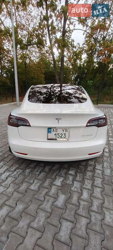 Седан Tesla Model 3 2020 в Кривому Розі