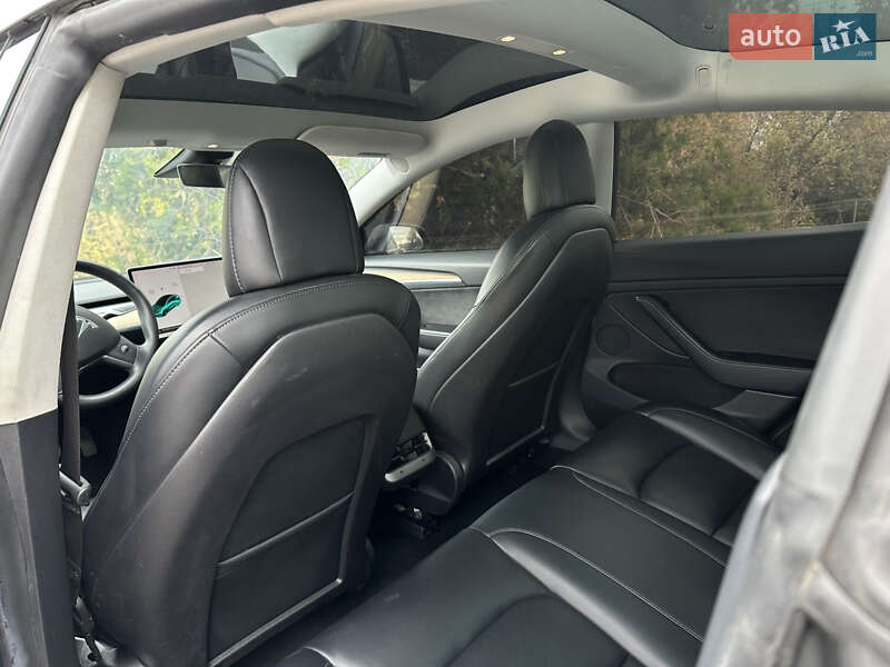 Седан Tesla Model 3 2021 в Харькове
