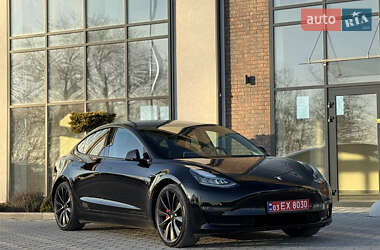 Седан Tesla Model 3 2019 в Тернополі