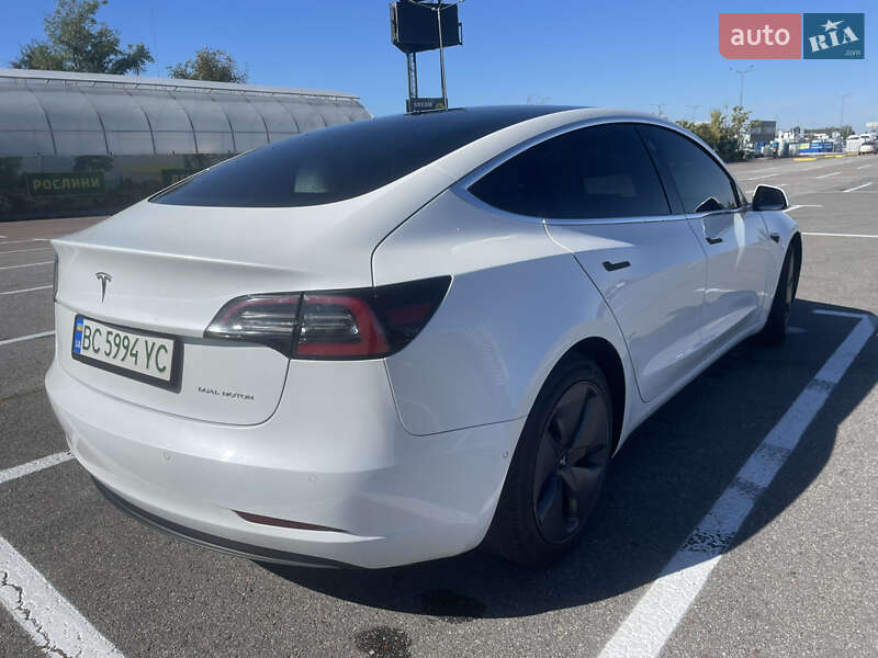 Седан Tesla Model 3 2019 в Львові фото 5 Седан Tesla Model 3 2019 в Львові