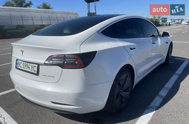 Седан Tesla Model 3 2019 в 