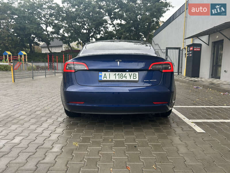 Седан Tesla Model 3 2021 в Фастові