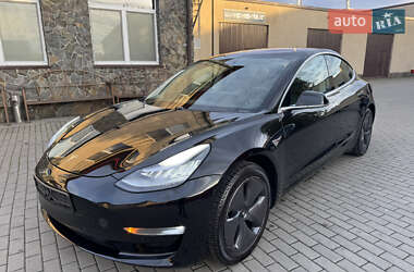 Седан Tesla Model 3 2019 в 