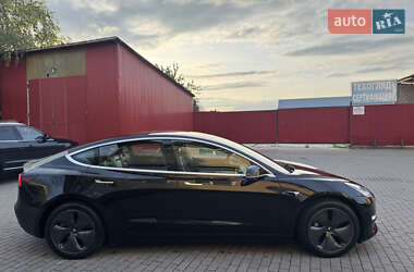 Седан Tesla Model 3 2019 в 