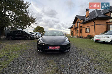 Седан Tesla Model 3 2018 в Луцке