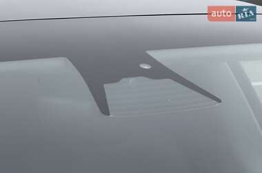 Седан Tesla Model 3 2021 в Ровно