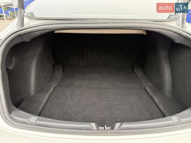 Седан Tesla Model 3 2021 в Рівному