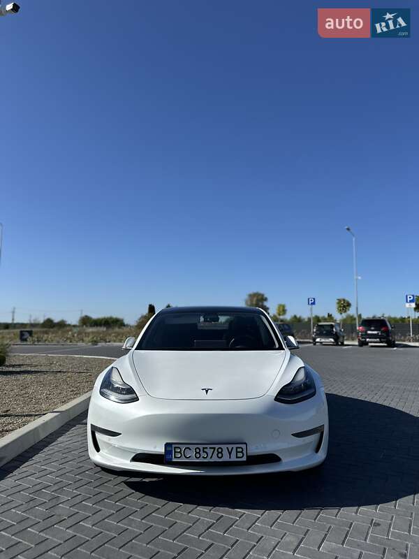 Седан Tesla Model 3 2020 в Буске фото 3 Седан Tesla Model 3 2020 в Буске