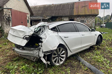 Седан Tesla Model 3 2018 в 