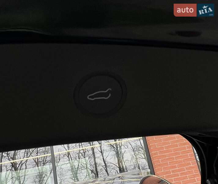 Седан Tesla Model 3 2021 в Киеве