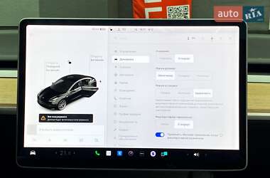Седан Tesla Model 3 2020 в 