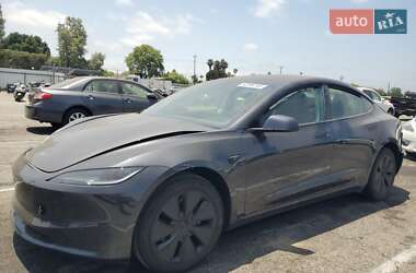 Tesla Model 3 2025