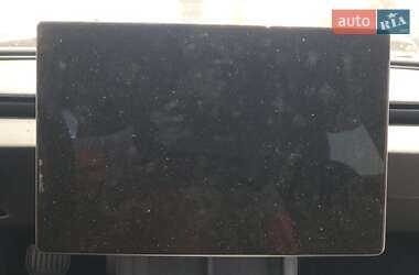 Седан Tesla Model 3 2025 в Києві