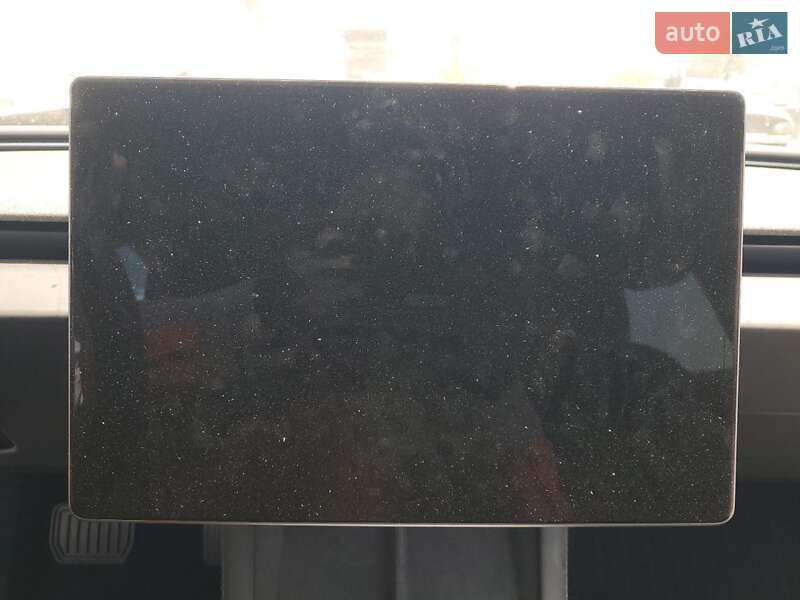 Седан Tesla Model 3 2025 в Києві