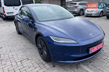 Седан Tesla Model 3 2024 в Рівному