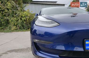 Седан Tesla Model 3 2018 в 