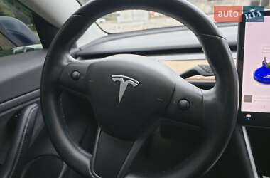 Седан Tesla Model 3 2018 в 