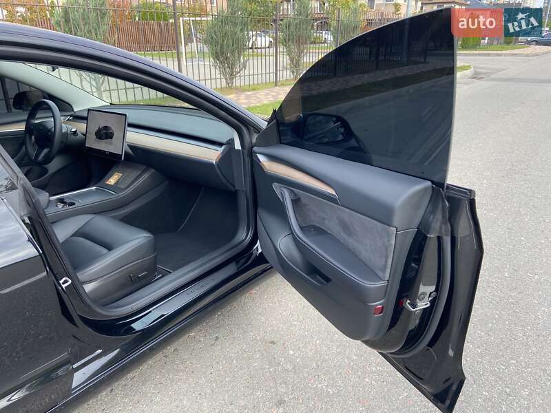 Седан Tesla Model 3 2023 в Киеве фото 15 Седан Tesla Model 3 2023 в Киеве