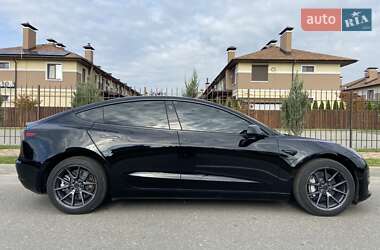Седан Tesla Model 3 2023 в Киеве