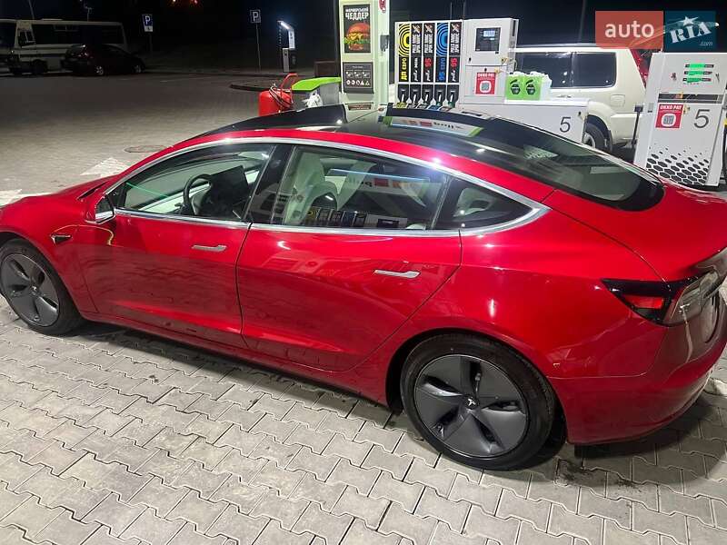 Седан Tesla Model 3 2020 в Одессе