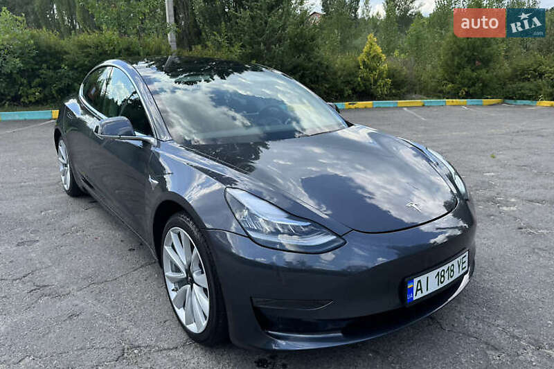 Седан Tesla Model 3 2019 в Києві