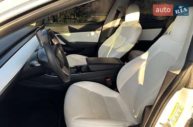 Седан Tesla Model 3 2019 в Белой Церкви