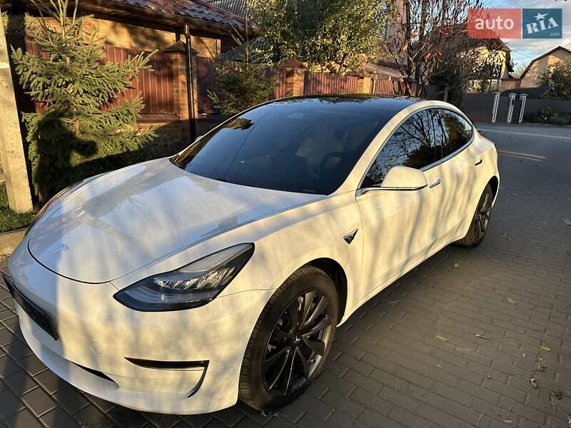 Седан Tesla Model 3 2019 в Белой Церкви