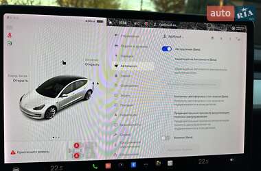 Седан Tesla Model 3 2019 в 